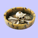 Skull Ashtray w/ Smoke Stoper